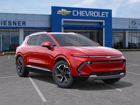 New 2025 Chevrolet Equinox EV LT image 7