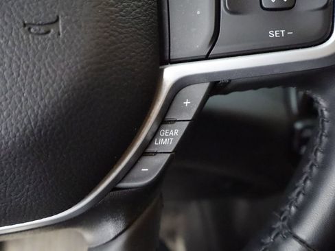 Used 2023 RAM 1500 Big Horn AWD/4WD image 32
