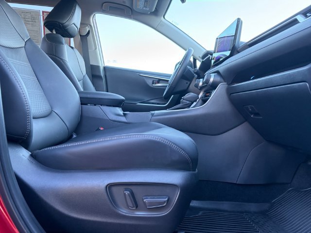 Certified 2025 Toyota RAV4 Limited w/ Advanced Technology Package AWD/4WD image 19