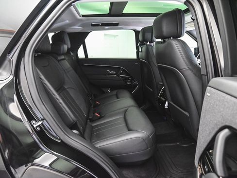 Used 2023 Land Rover Range Rover Sport SE Dynamic image 28