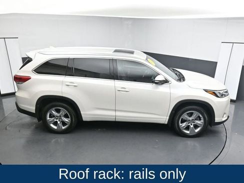 Used 2019 Toyota Highlander Limited image 28