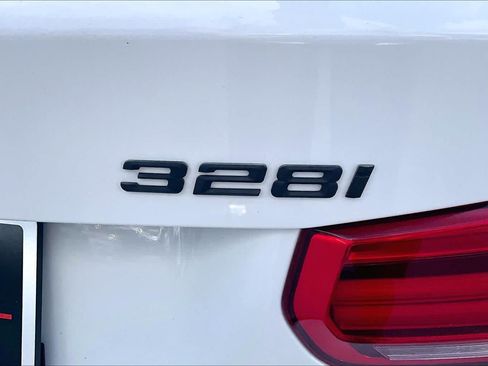 Used 2016 BMW 328i xDrive Sedan AWD/4WD image 31