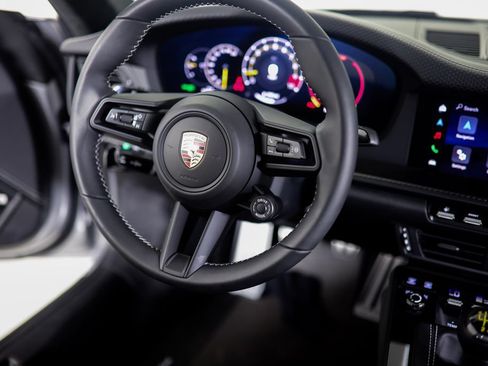 Certified 2026 Porsche 911 GT3 RWD image 9