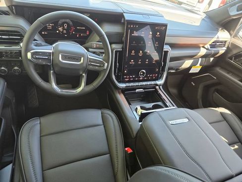 New 2026 GMC Yukon Denali RWD image 7