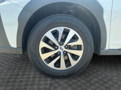 Used 2023 Subaru Outback Premium AWD/4WD image 14