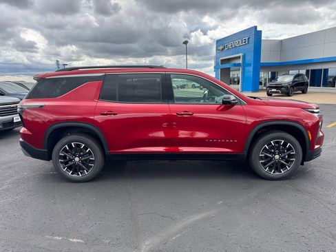 New 2026 Chevrolet Traverse LT AWD/4WD image 2