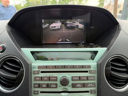 Used 2011 Honda Pilot Touring image 38