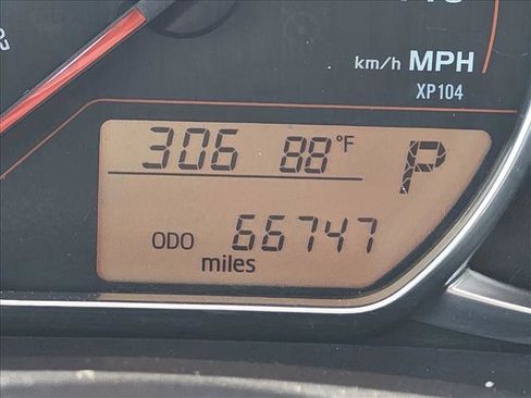 Used 2015 Toyota Yaris SE FWD image 15