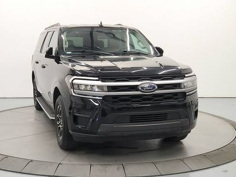 Used 2023 Ford Expedition Max XLT RWD image 3