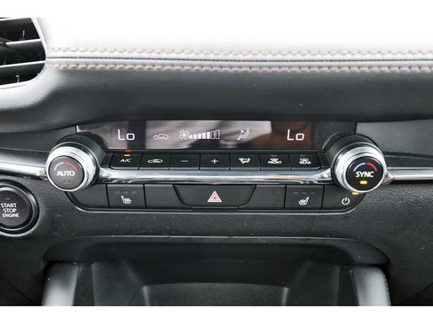 Used 2025 MAZDA MAZDA3 s FWD image 24