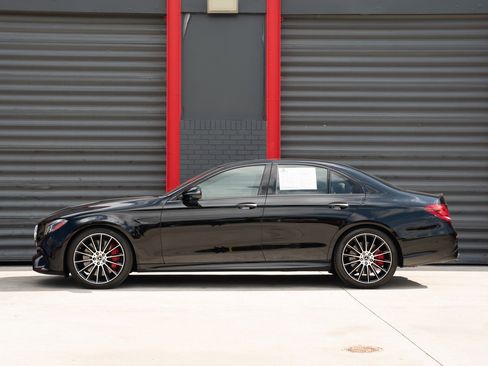 Used 2018 Mercedes-Benz E 63 AMG S image 6