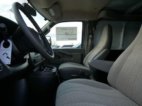 New 2026 Chevrolet Express 3500 Extended w/ Driver Convenience Package RWD image 4