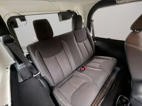 Used 2015 Jeep Wrangler Sahara w/ Connectivity Group image 23