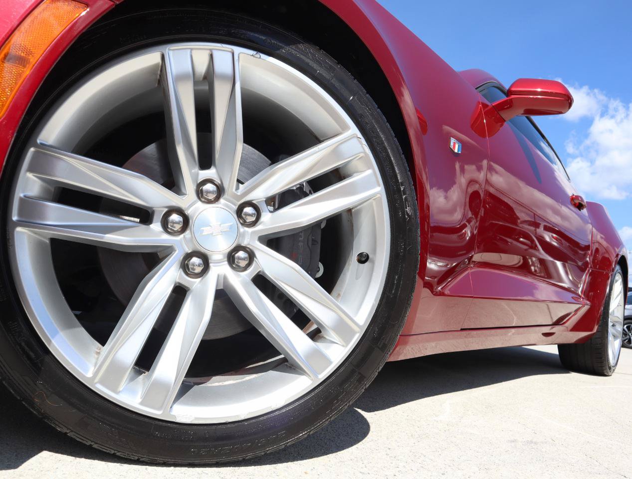 Used 2018 Chevrolet Camaro SS RWD image 23