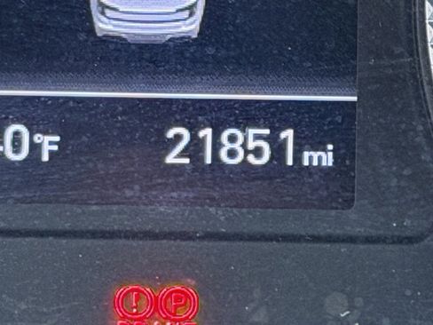 Used 2023 Hyundai Sonata SE w/ Cargo Package image 5