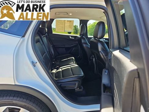 Used 2024 Ford Escape Platinum AWD/4WD image 27