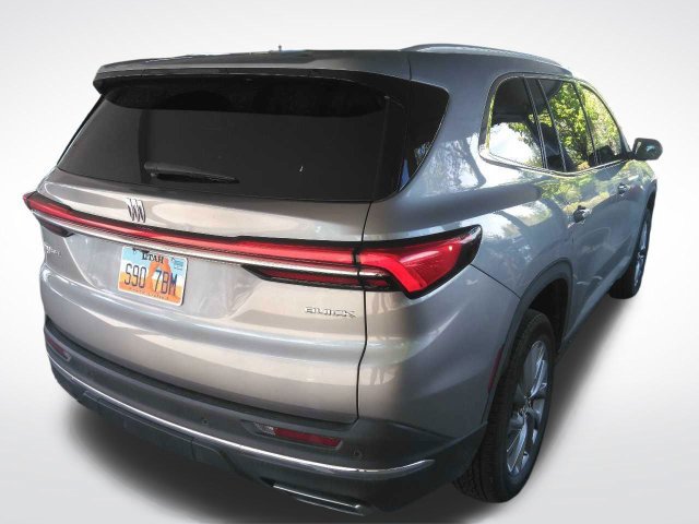 Used 2025 Buick Enclave Preferred AWD/4WD image 7