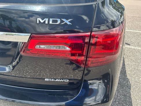 Used 2017 Acura MDX SH-AWD w/ Technology Package image 11