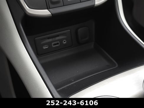 Used 2023 GMC Terrain Denali w/ Denali Premium Package image 17