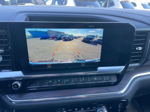 Used 2025 GMC Sierra 1500 SLT image 19