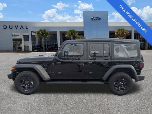 Used 2022 Jeep Wrangler Unlimited Sport AWD/4WD image 7