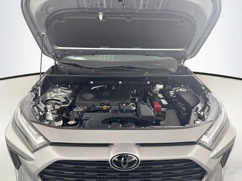 Used 2024 Toyota RAV4 LE AWD/4WD image 28
