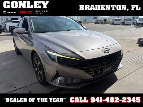 Used 2021 Hyundai Elantra SEL w/ Convenience + Premium Package FWD image 1