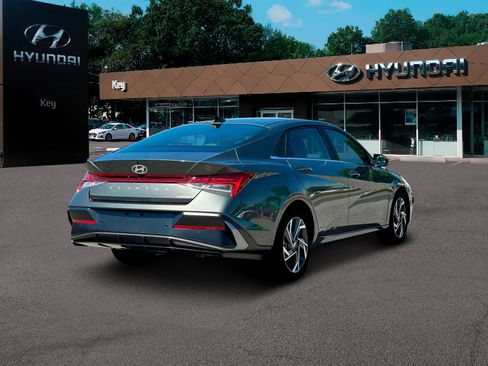 New 2025 Hyundai Elantra Limited image 7