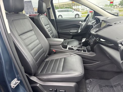 Used 2019 Ford Escape Titanium FWD image 13