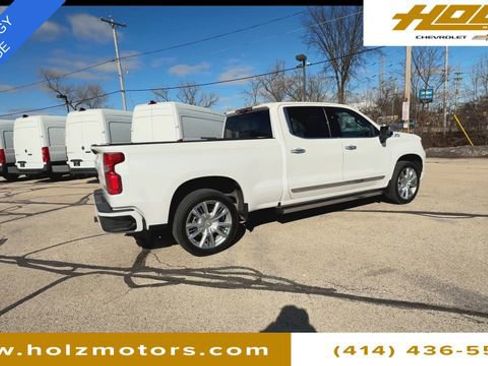 Certified 2023 Chevrolet Silverado 1500 High Country w/ Technology Package image 9