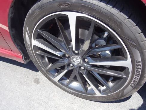 Used 2018 Toyota Camry XSE w/ Audio Package FWD image 16