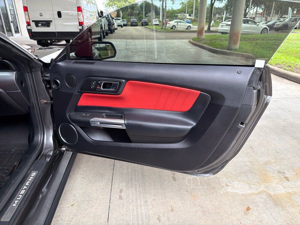 Used 2017 Ford Mustang GT Premium RWD image 27