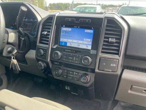 Used 2017 Ford F150 XLT w/ Equipment Group 302A Luxury image 12