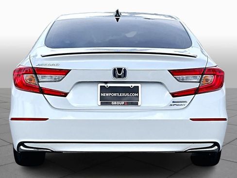 Used 2022 Honda Accord Sport image 4