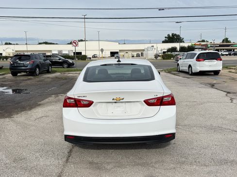 Used 2016 Chevrolet Malibu LS FWD image 4