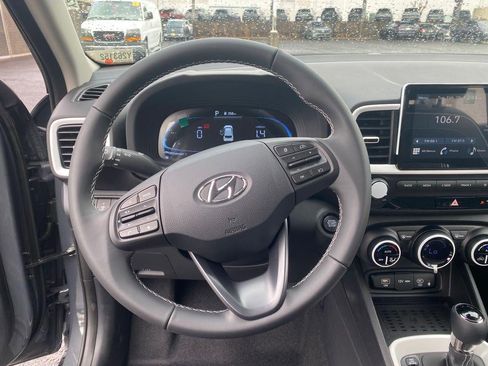 New 2026 Hyundai Venue SEL image 14