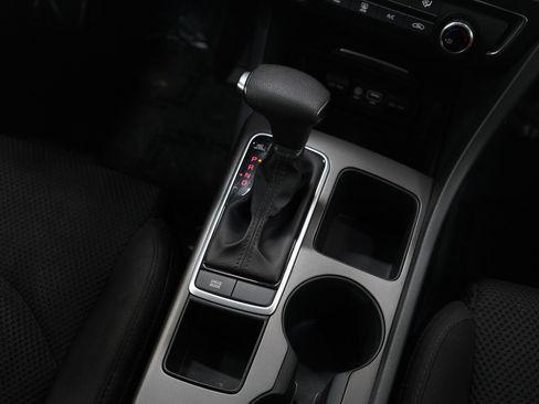 Used 2020 Kia Optima LX image 16