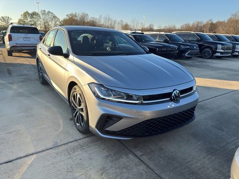 New 2026 Volkswagen Jetta Sport FWD image 3