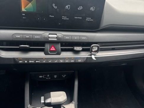 Certified 2025 Kia K4 FWD image 12