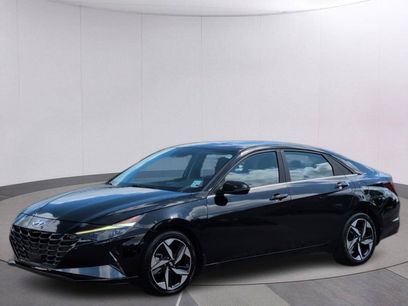 Used 2023 Hyundai Elantra Limited