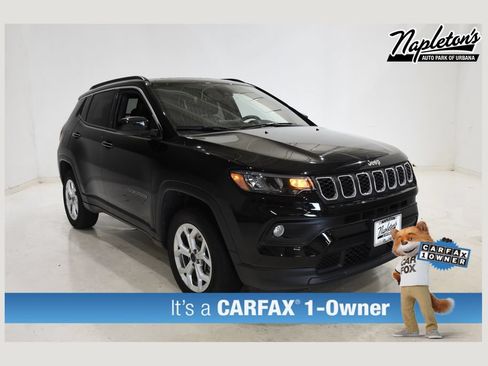 Used 2025 Jeep Compass Latitude w/ Sun & Sound Group AWD/4WD image 1