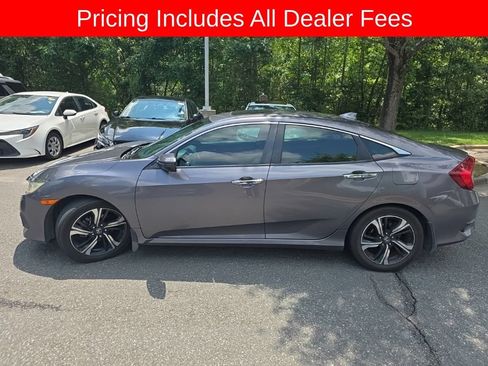 Used 2017 Honda Civic Touring image 8