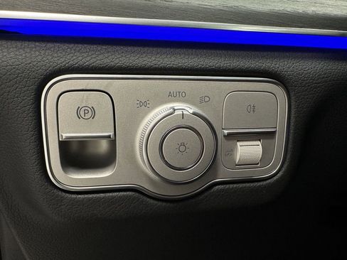 New 2026 Mercedes-Benz GLS 450 4MATIC image 37