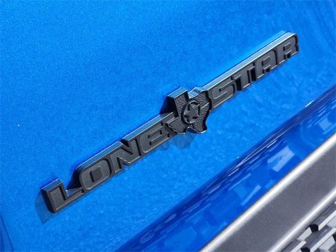 New 2026 RAM 1500 4x4 Crew Cab image 7