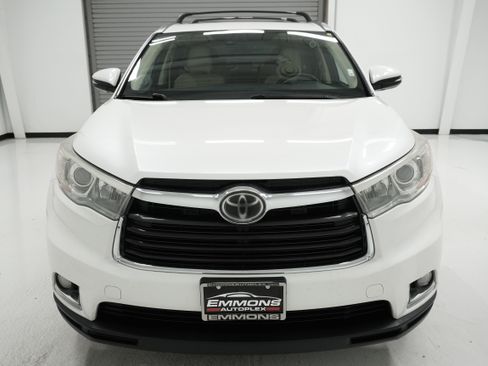 Used 2015 Toyota Highlander Limited image 2