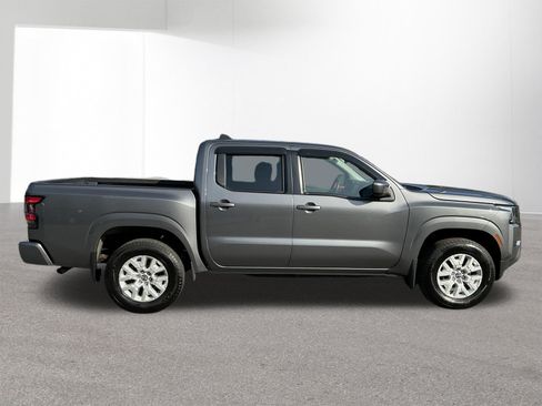 Used 2022 Nissan Frontier SV AWD/4WD image 5