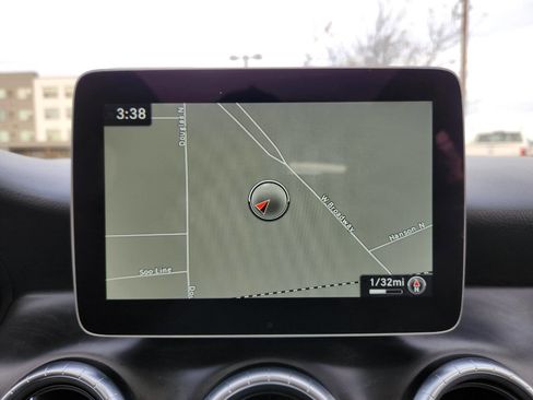 Used 2019 Mercedes-Benz CLA 250 4MATIC image 27