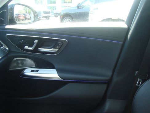 Used 2024 Mercedes-Benz E 350 4MATIC Sedan image 37