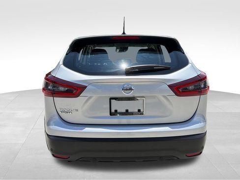 Used 2022 Nissan Rogue Sport S FWD image 6