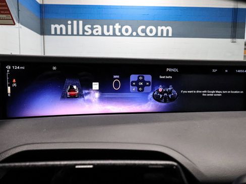 Used 2025 Lincoln Nautilus Reserve w/ Jet Appearance Package image 43